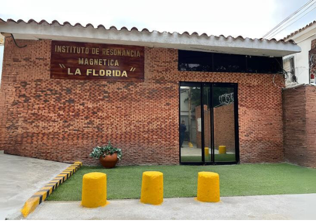 Fachada de Instituto de Resonancia Magnética "La Florida"